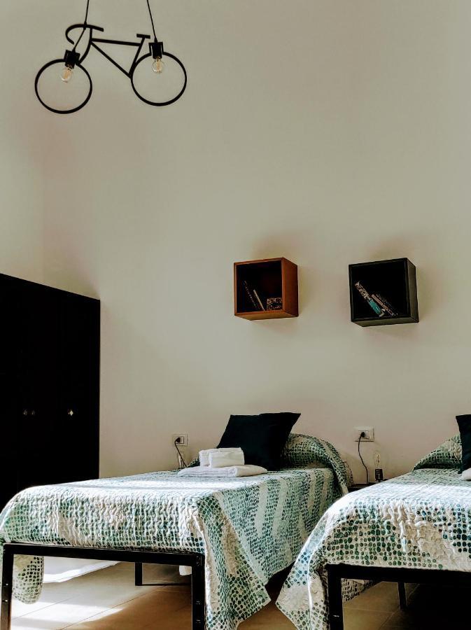Ferienwohnung Bed On The Rocks Finale Ligure Exterior foto